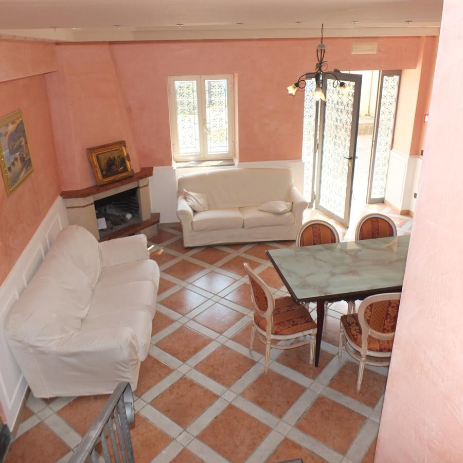 Villa Al Rifugio Cava deʼ Tirreni Esterno foto